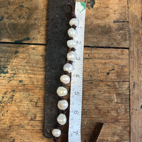 NEW Baroque Pearls & Leather Bracelet - Picture 3 of 4